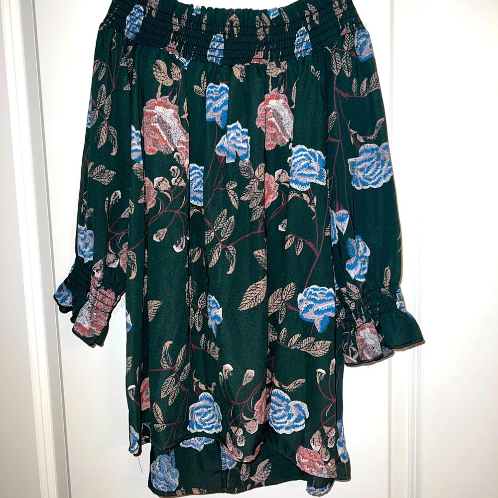 off the shoulder boutique top with flower detailing. perfect fall colors!!